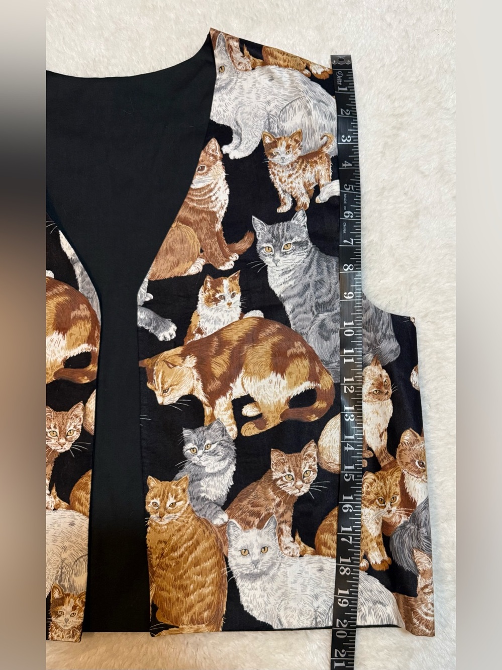 Amazing Cat Print Vest, 42” - Picture 7 of 8